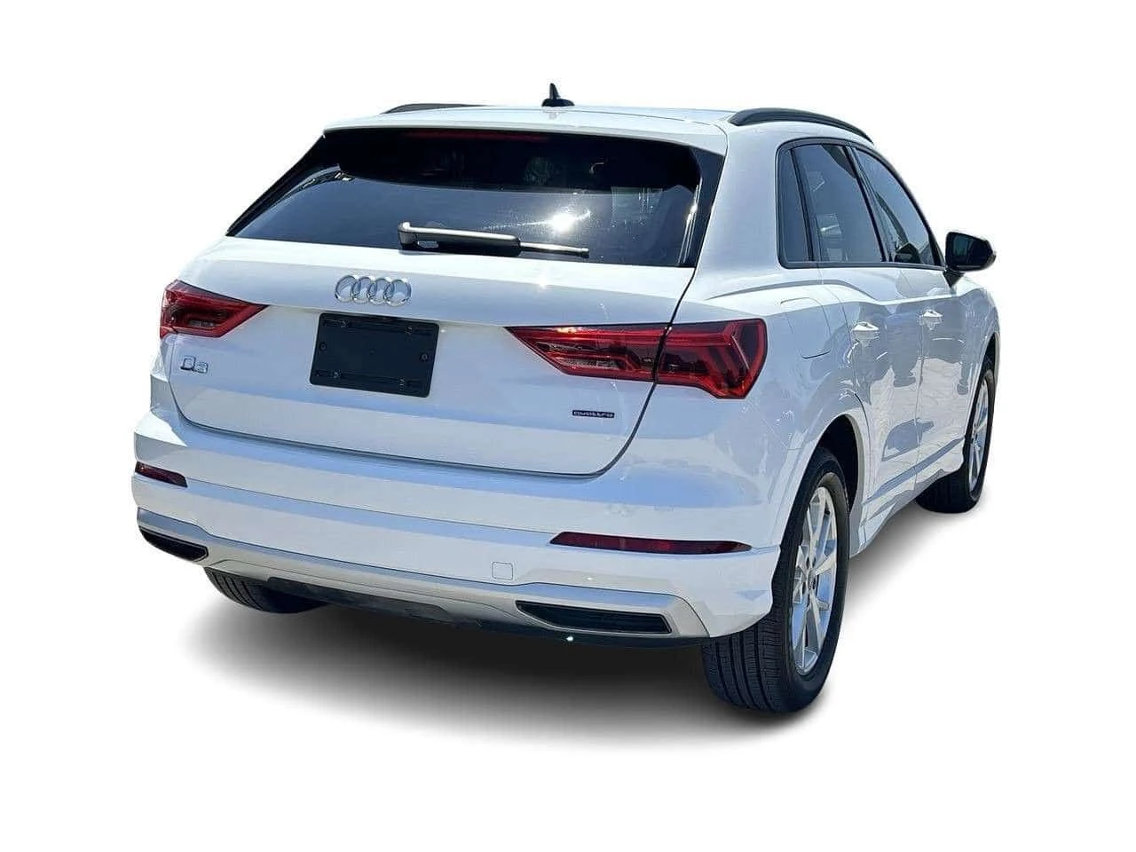 Audi Q3 * 45 2.0T Komfort | One Owner Accident Free * CARF, снимка 13 - Автомобили и джипове - 54792869