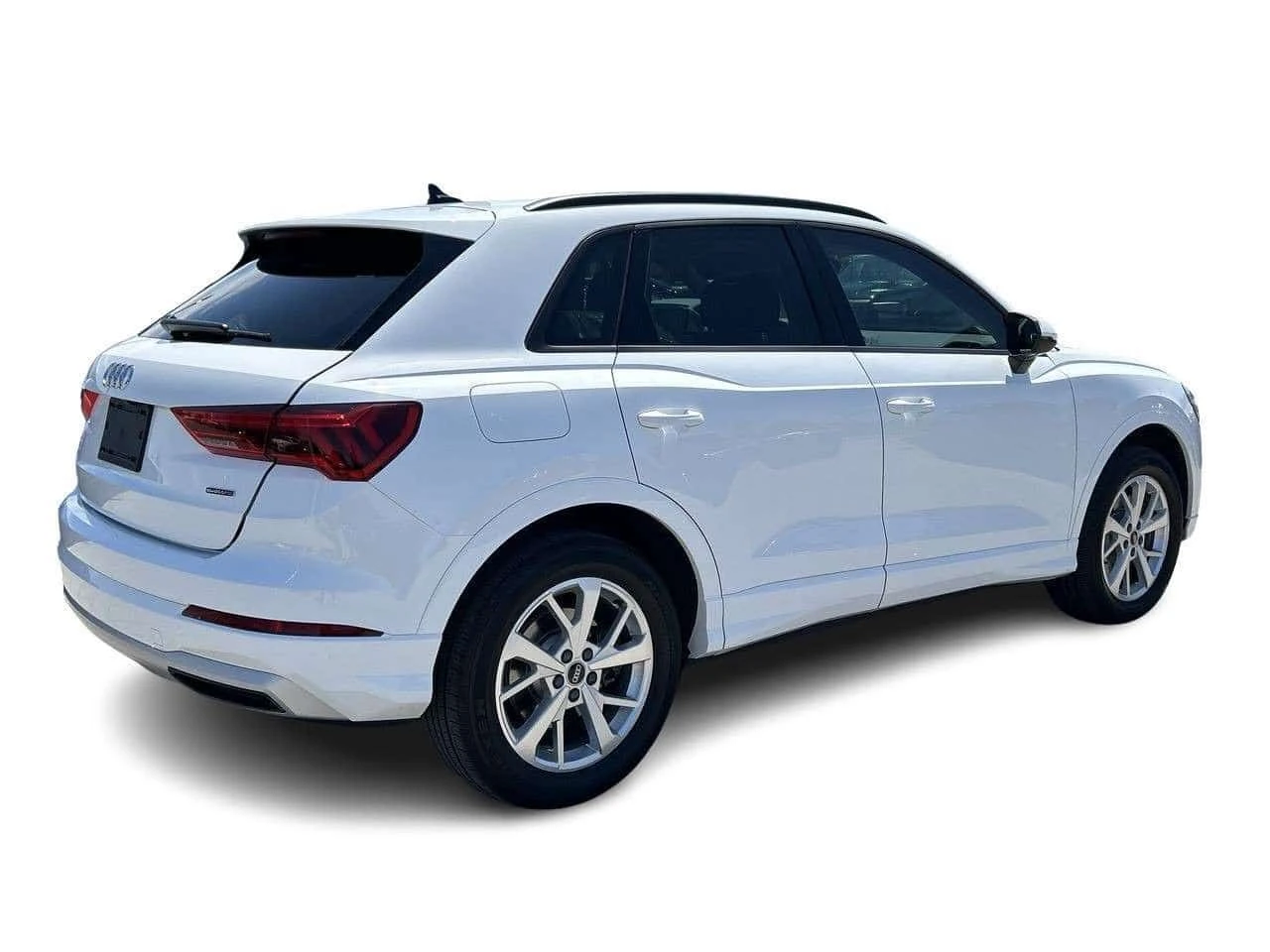 Audi Q3 * 45 2.0T Komfort | One Owner Accident Free * CARF, снимка 15 - Автомобили и джипове - 54792869