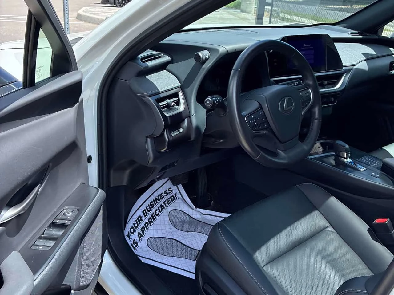 Lexus UX 300h * CARFAX * ОТ ПРЕДСТАВИТЕЛСТВО, снимка 5 - Автомобили и джипове - 54939117