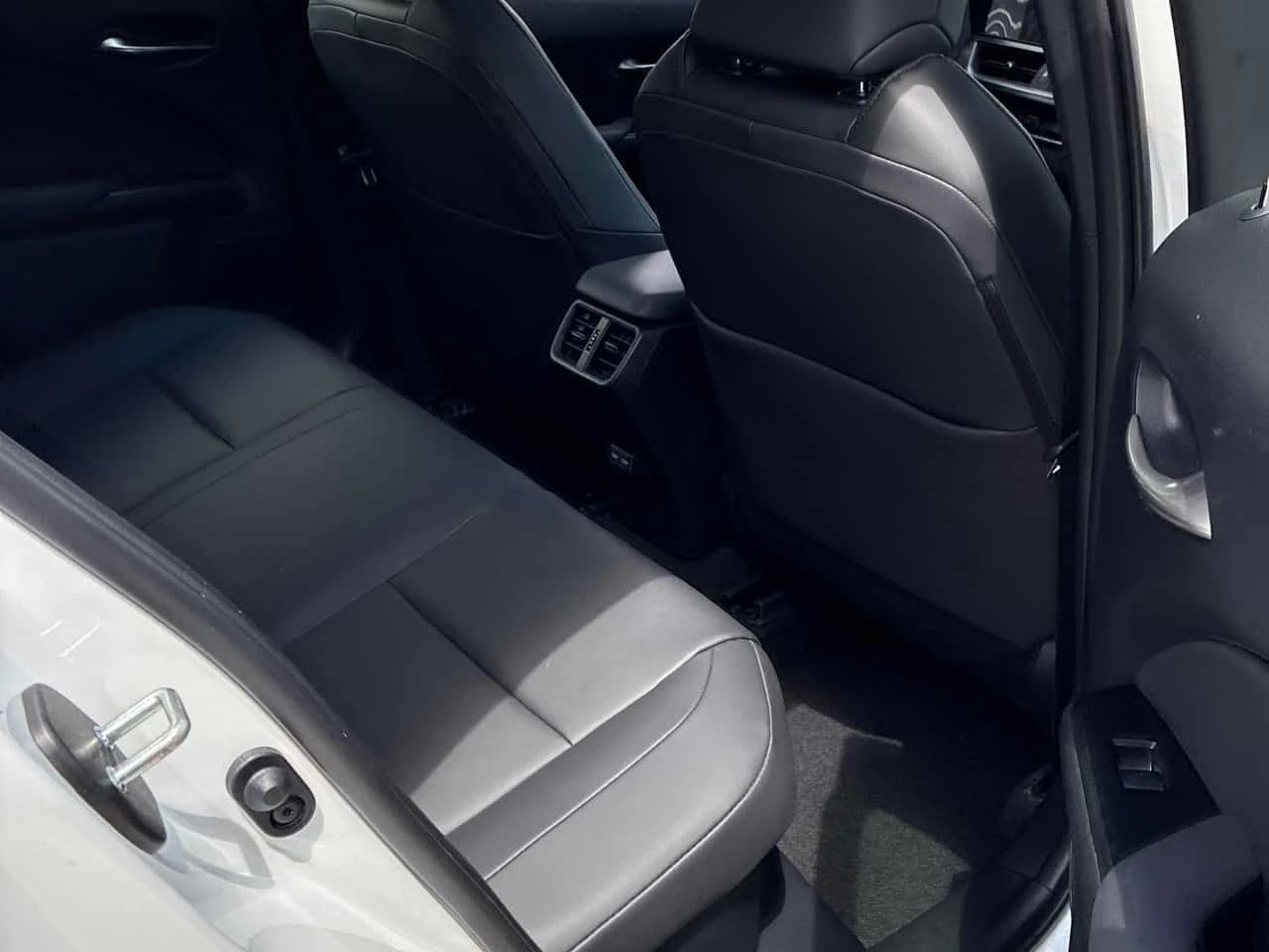 Lexus UX 300h * CARFAX * ОТ ПРЕДСТАВИТЕЛСТВО, снимка 12 - Автомобили и джипове - 54939117