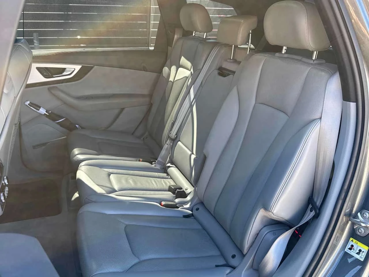 Audi Q7 Technik | CARFAX | АВТОКРЕДИТ БЕЗ ПЪРВОНАЧАЛНА , снимка 14 - Автомобили и джипове - 56206453