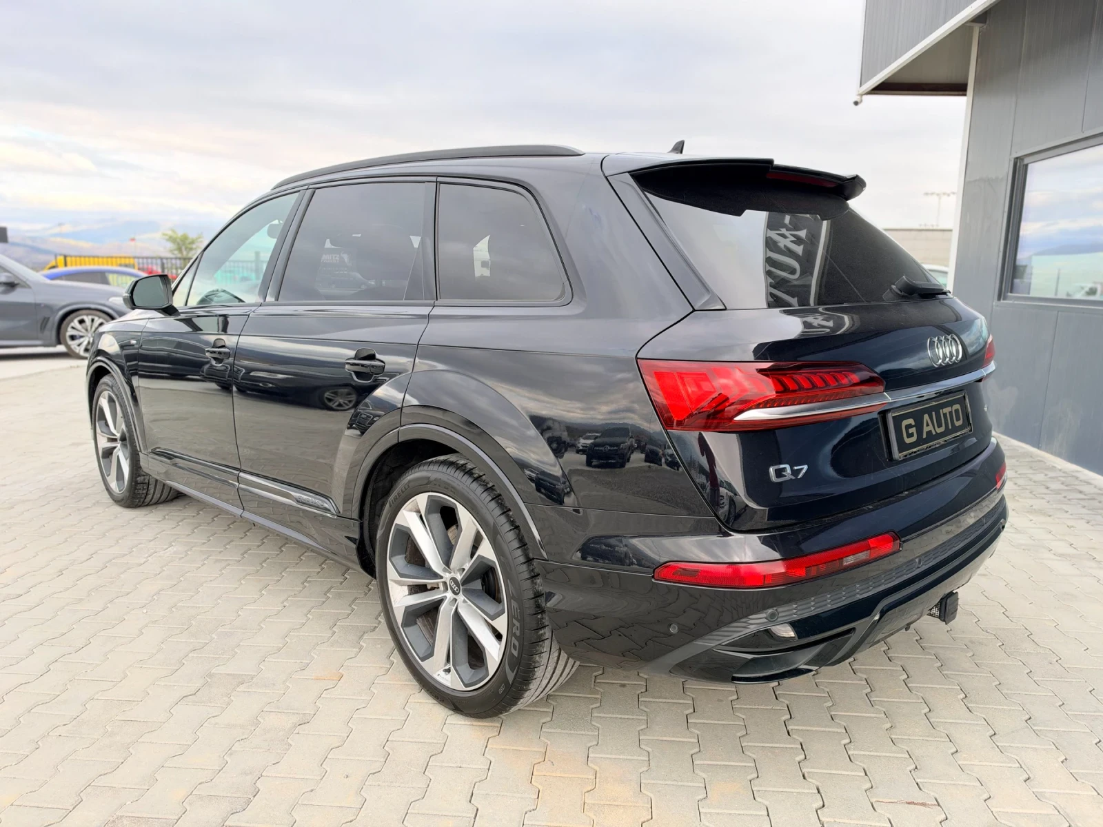 Audi Q7 3.0Tfsi Панорама Собствен лизинг!!!, снимка 3 - Автомобили и джипове - 56725877