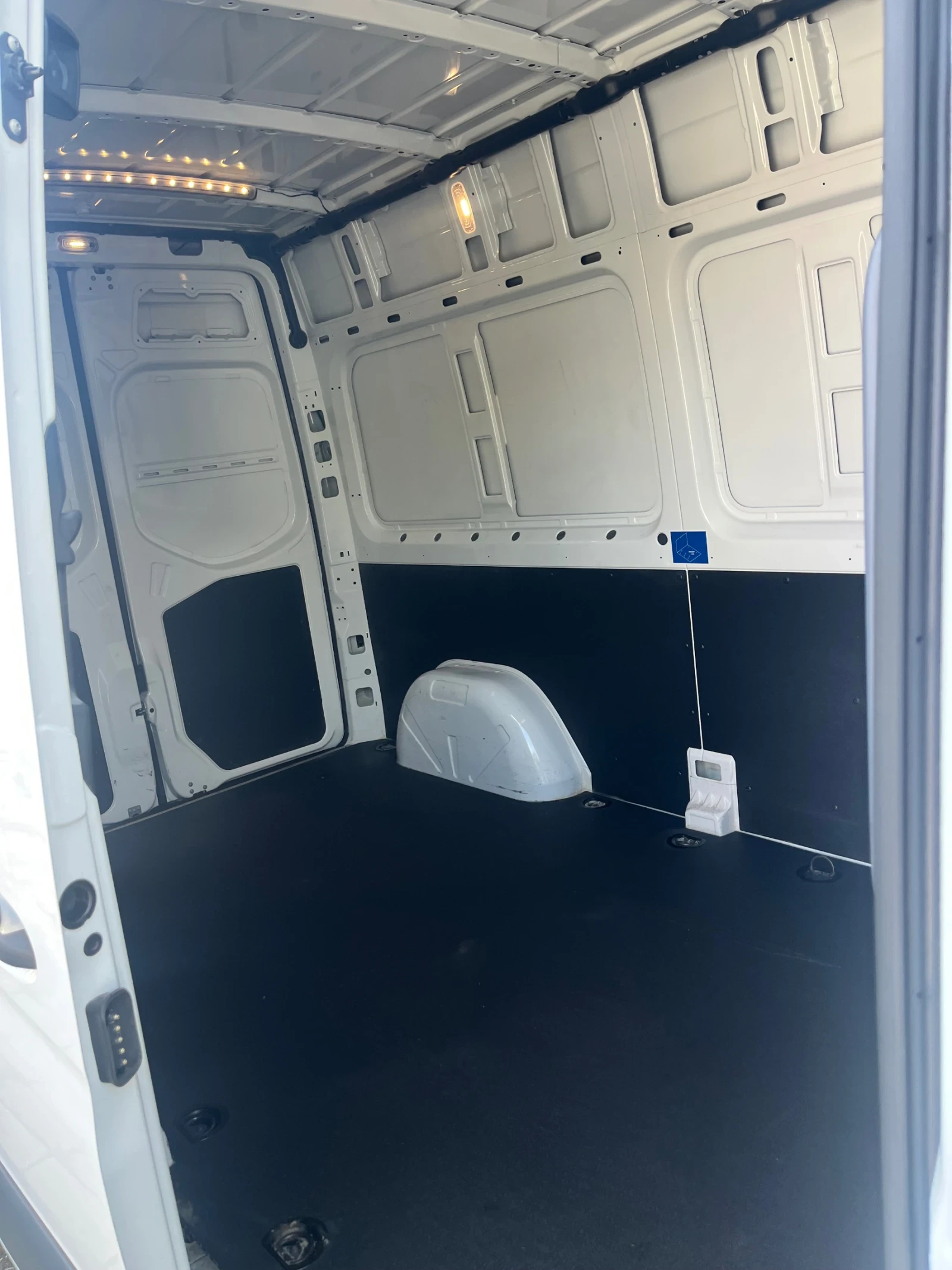 Mercedes-Benz Sprinter 312  - изображение 10