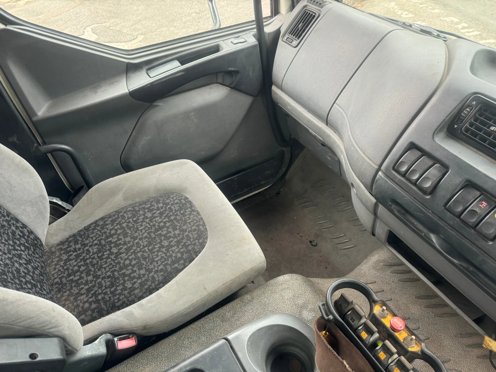 Daf 55 Кран 5.5 Т, снимка 10 - Камиони - 54990646