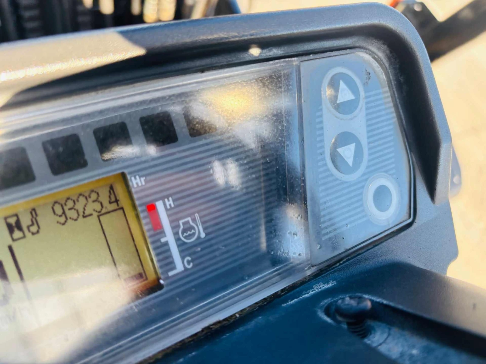 ������� Cat ������� ���������� � ���������� �� �������� | Mobile.bg � ����������� 8