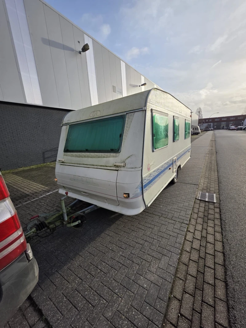 Каравана Adria Nova, снимка 2 - Каравани и кемпери - 52756362