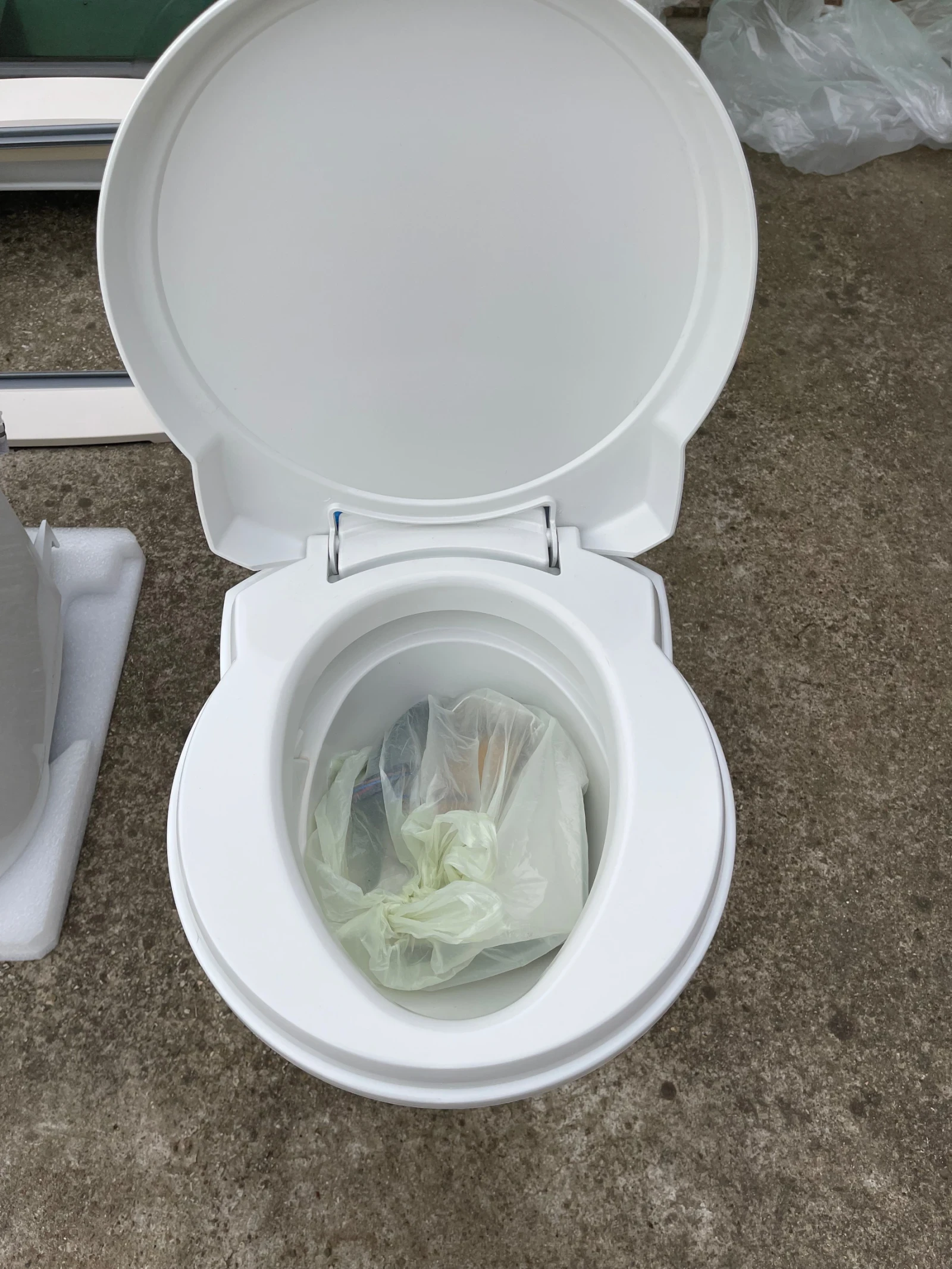 Продавам тенти и други части за кемпери и каравани, снимка 5 - Части - 54211845