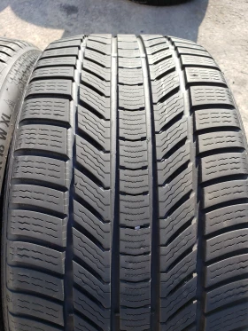 Гуми Зимни 245/40R18, снимка 1