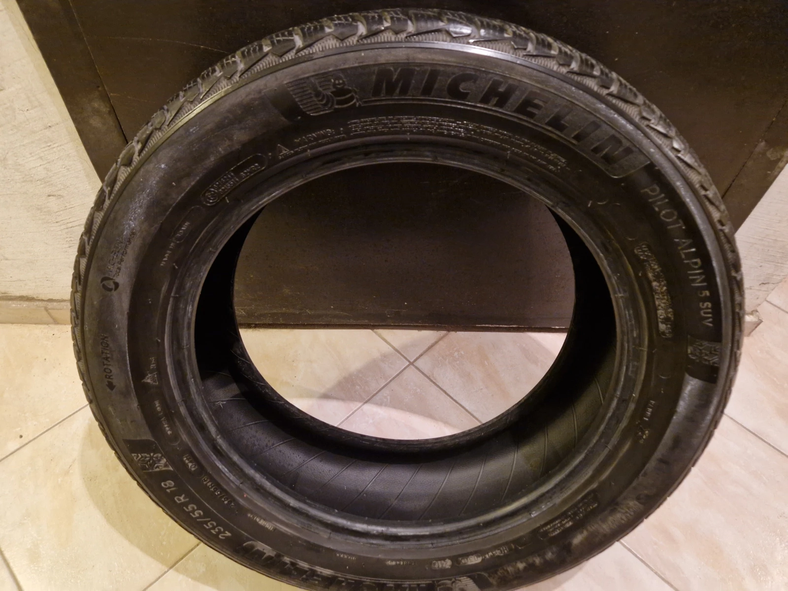 Гуми Зимни 235/55R18