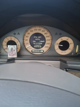 Mercedes-Benz E 270 2.7 CDI, снимка 13