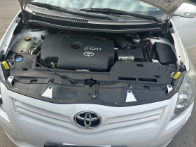 Toyota Auris, снимка 10