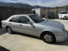 Mercedes-Benz E 220 CDI, снимка 3