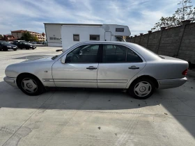 Mercedes-Benz E 220 CDI, снимка 10