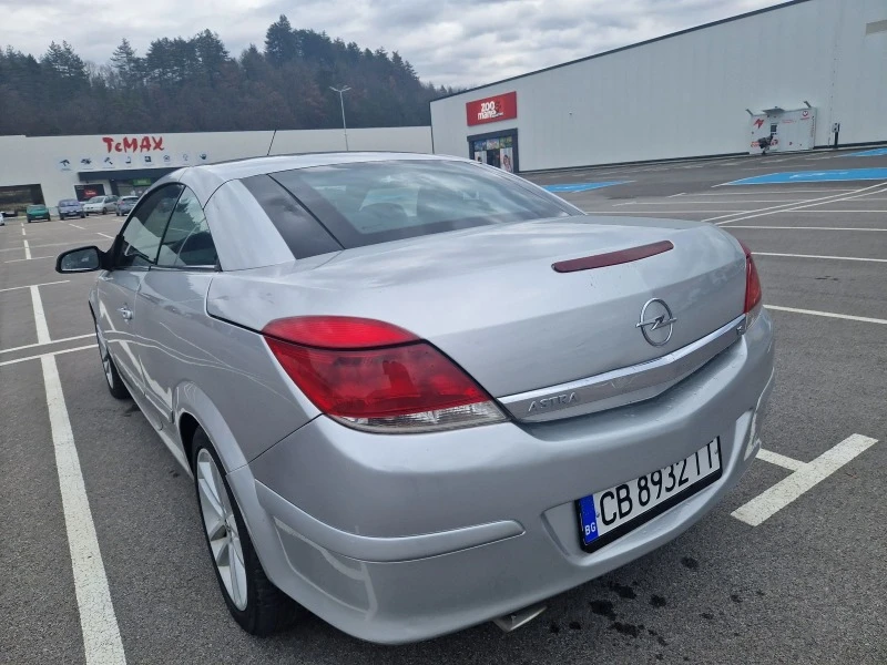 Opel Astra 1.8, снимка 7 - Автомобили и джипове - 47299479