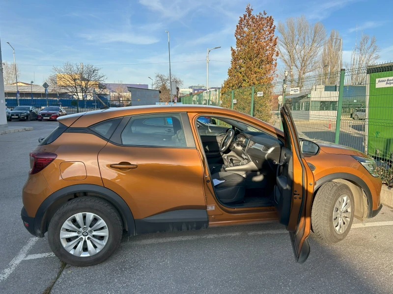 Renault Captur TCe 90, снимка 2 - Автомобили и джипове - 48392595