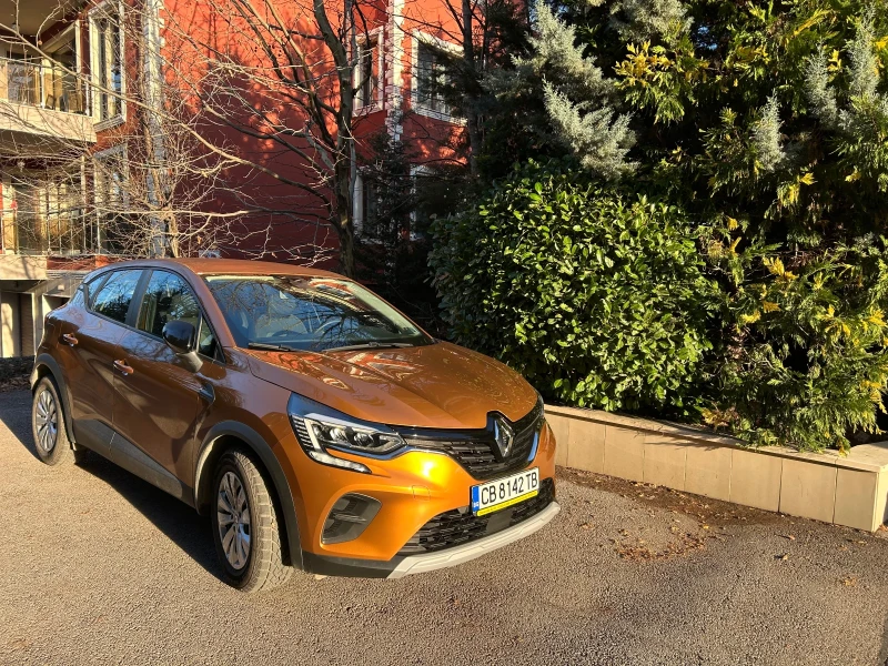 Renault Captur TCe 90, снимка 8 - Автомобили и джипове - 48392595