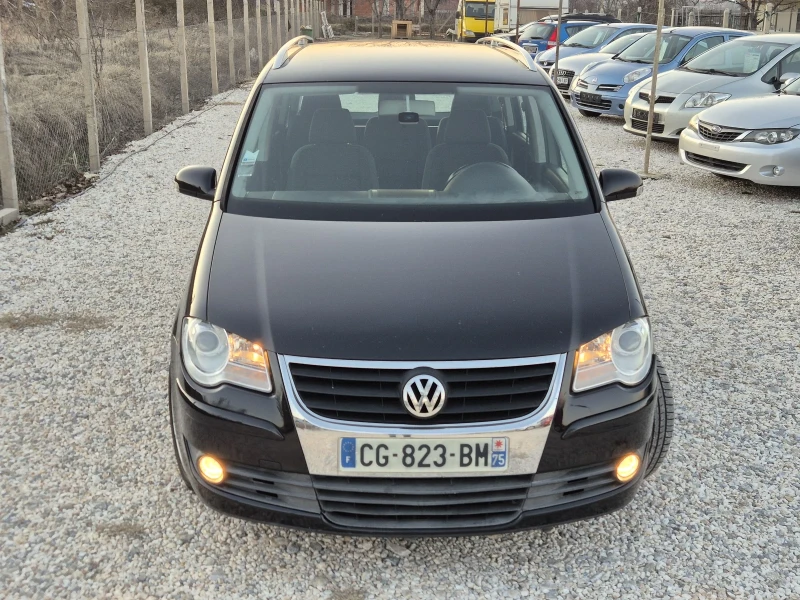 VW Touran 1.9 TDI, снимка 3 - Автомобили и джипове - 49044359