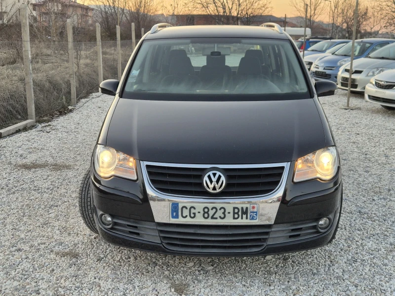 VW Touran 1.9 TDI, снимка 7 - Автомобили и джипове - 49044359