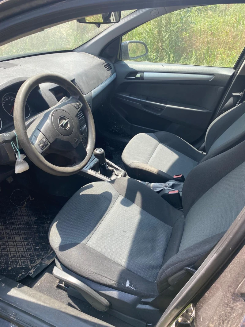 Opel Astra 1.7CDTI, снимка 3 - Автомобили и джипове - 52502473