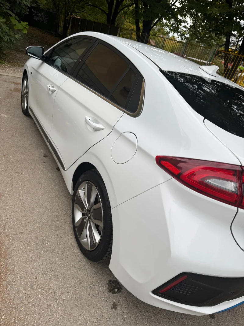 Hyundai Ioniq 1.6 GDI Хибрид, снимка 2 - Автомобили и джипове - 52626090