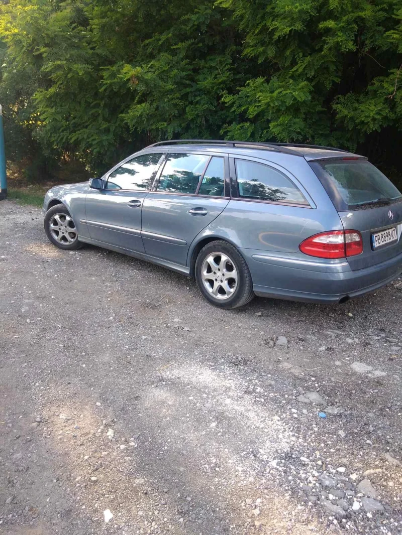 Mercedes-Benz E 270 2.7 CDI, снимка 4 - Автомобили и джипове - 53076894