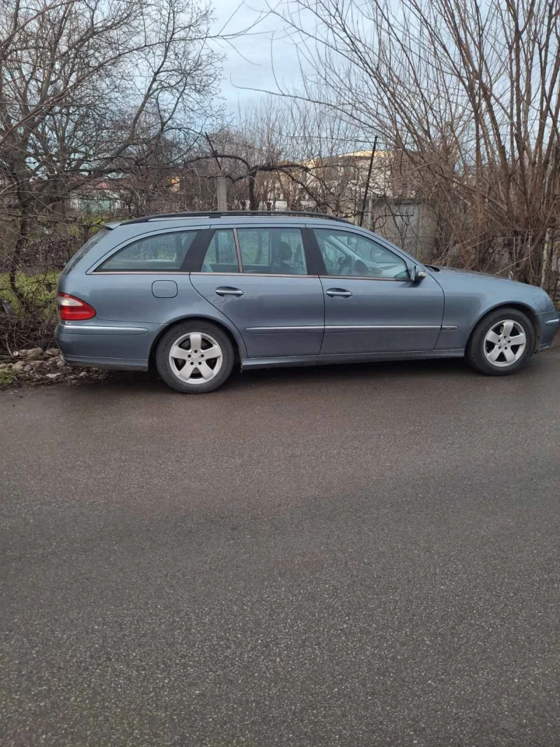Mercedes-Benz E 270 2.7 CDI, снимка 7 - Автомобили и джипове - 53076894