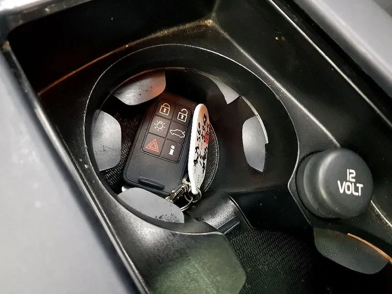 Volvo S60, снимка 12 - Автомобили и джипове - 54326558