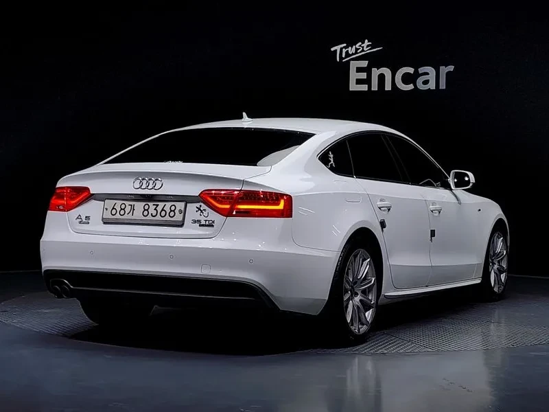 Audi A5 2.0 TDI Quattro, снимка 4 - Автомобили и джипове - 55032580