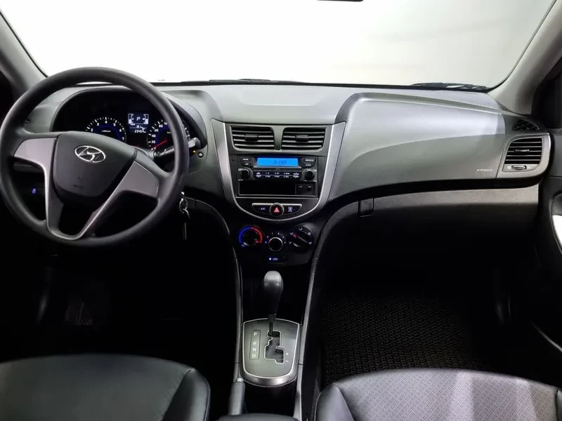Hyundai Accent 39184189, снимка 7 - Автомобили и джипове - 56574747