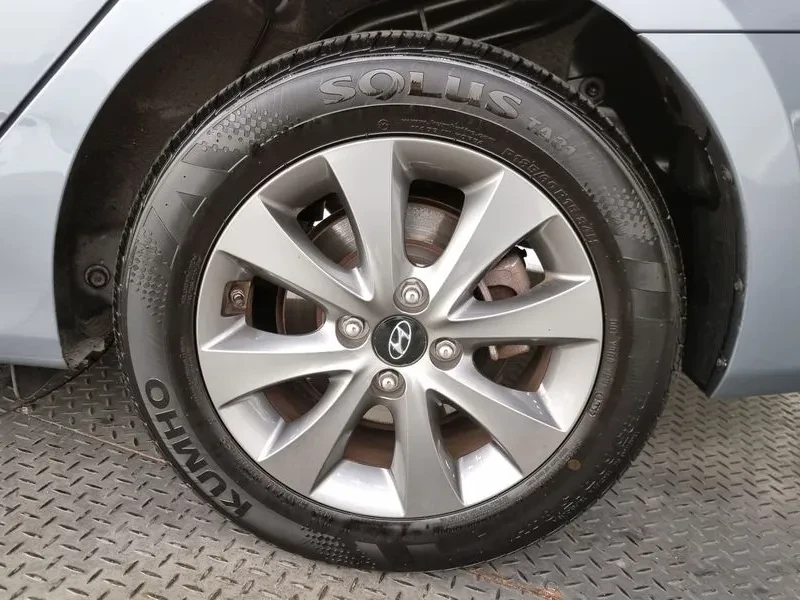 Hyundai Accent 39184189, снимка 5 - Автомобили и джипове - 56574747