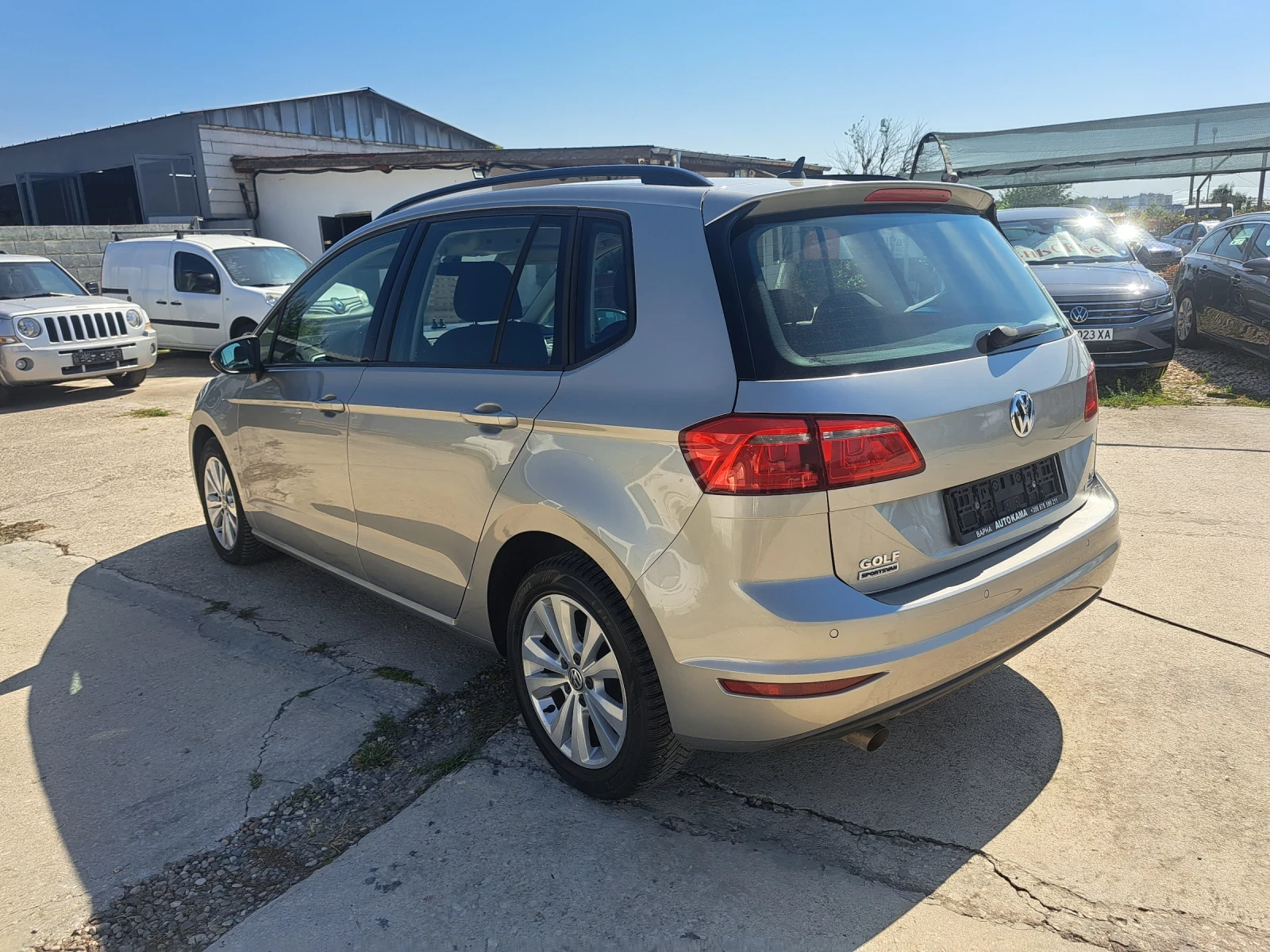 VW Golf Variant 1.6TDI - изображение 6