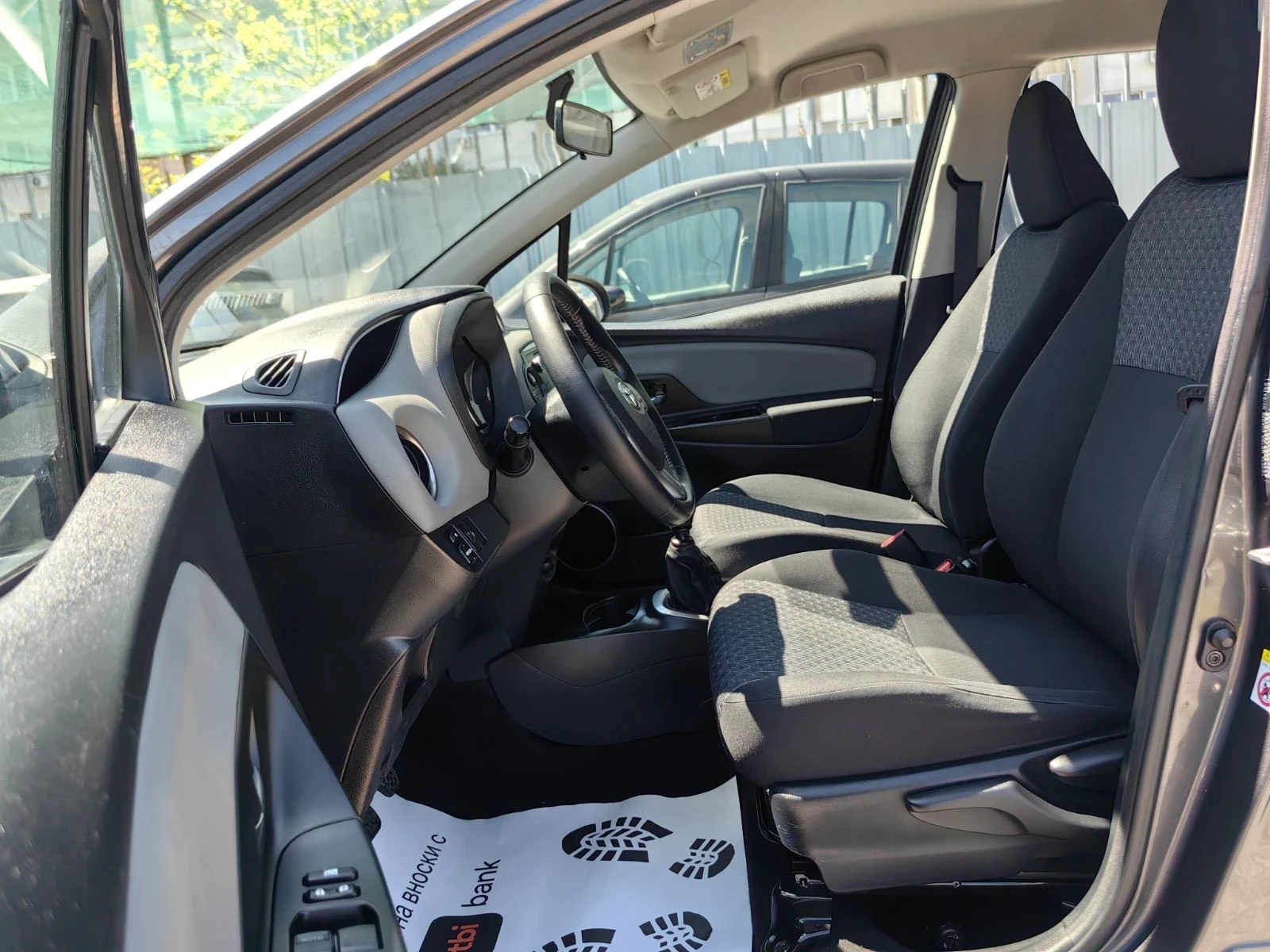 Toyota Yaris 1.4D4D-90к.с Евро-6 Новия Фейс Нави+ Камера - изображение 5