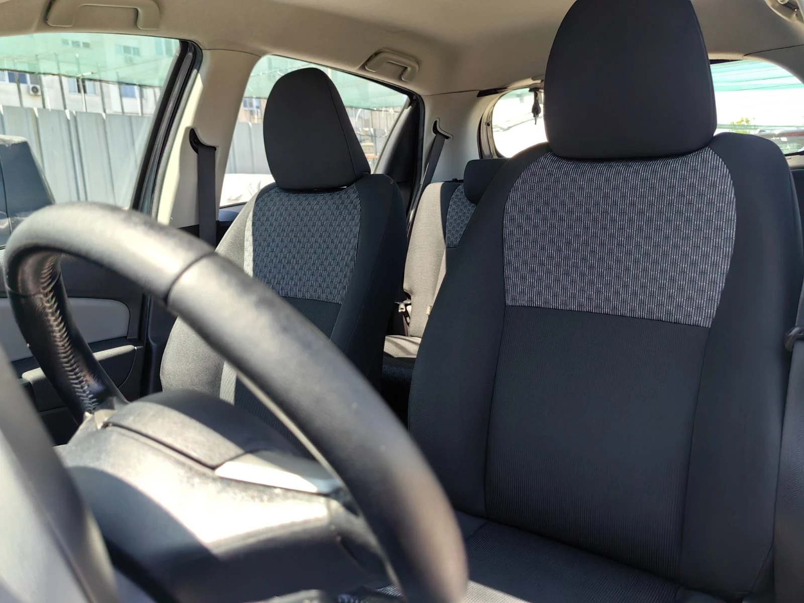 Toyota Yaris 1.4D4D-90к.с Евро-6 Новия Фейс Нави+ Камера - изображение 6