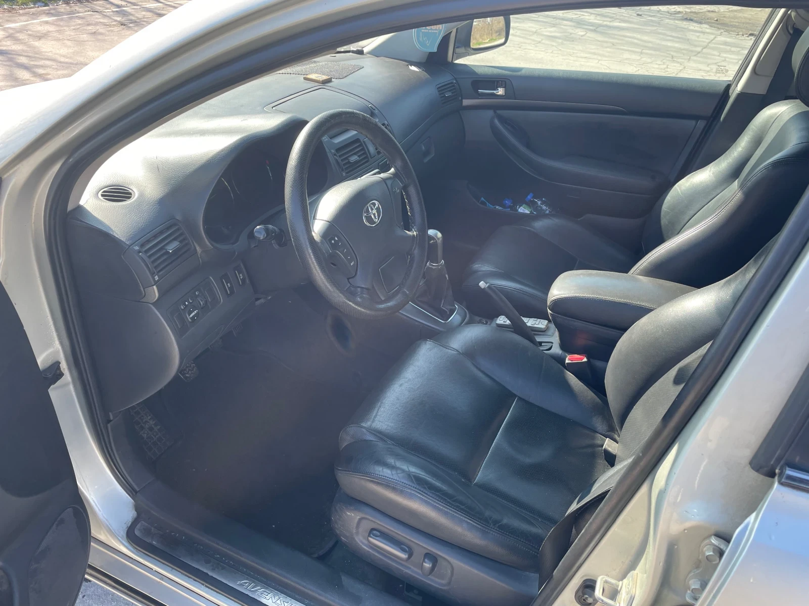 Toyota Avensis  - изображение 3