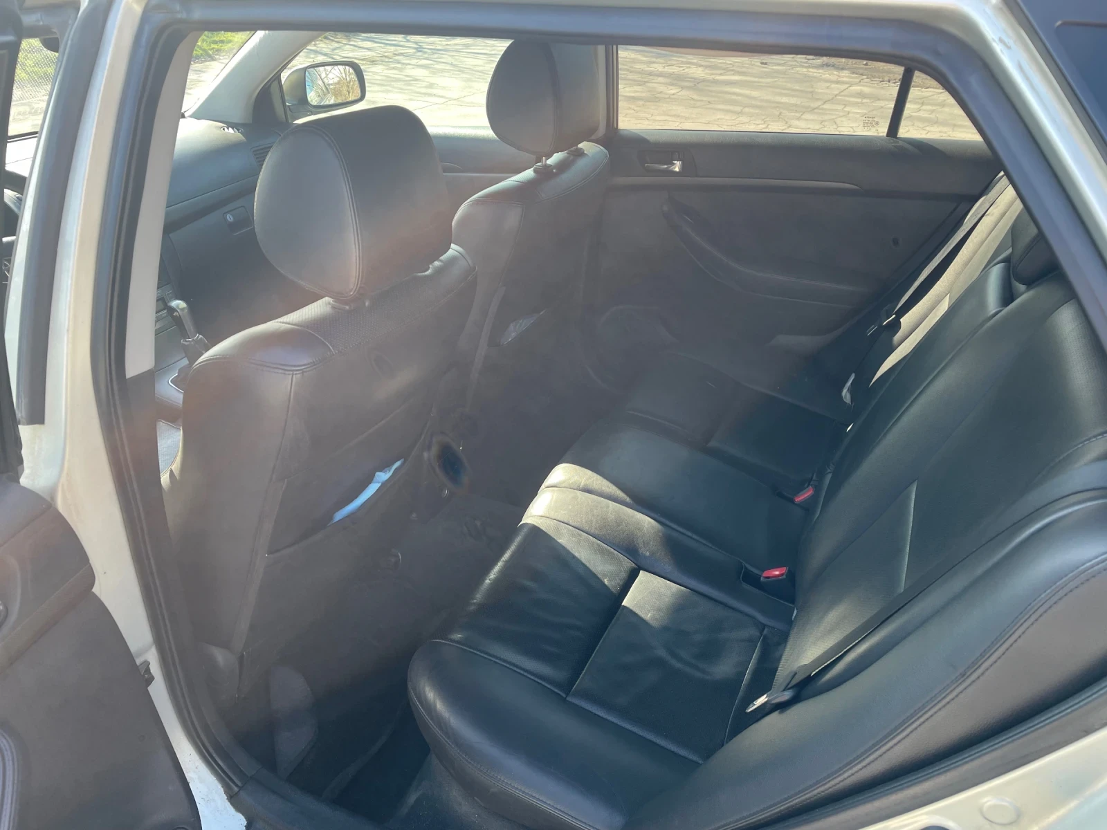 Toyota Avensis  - изображение 4