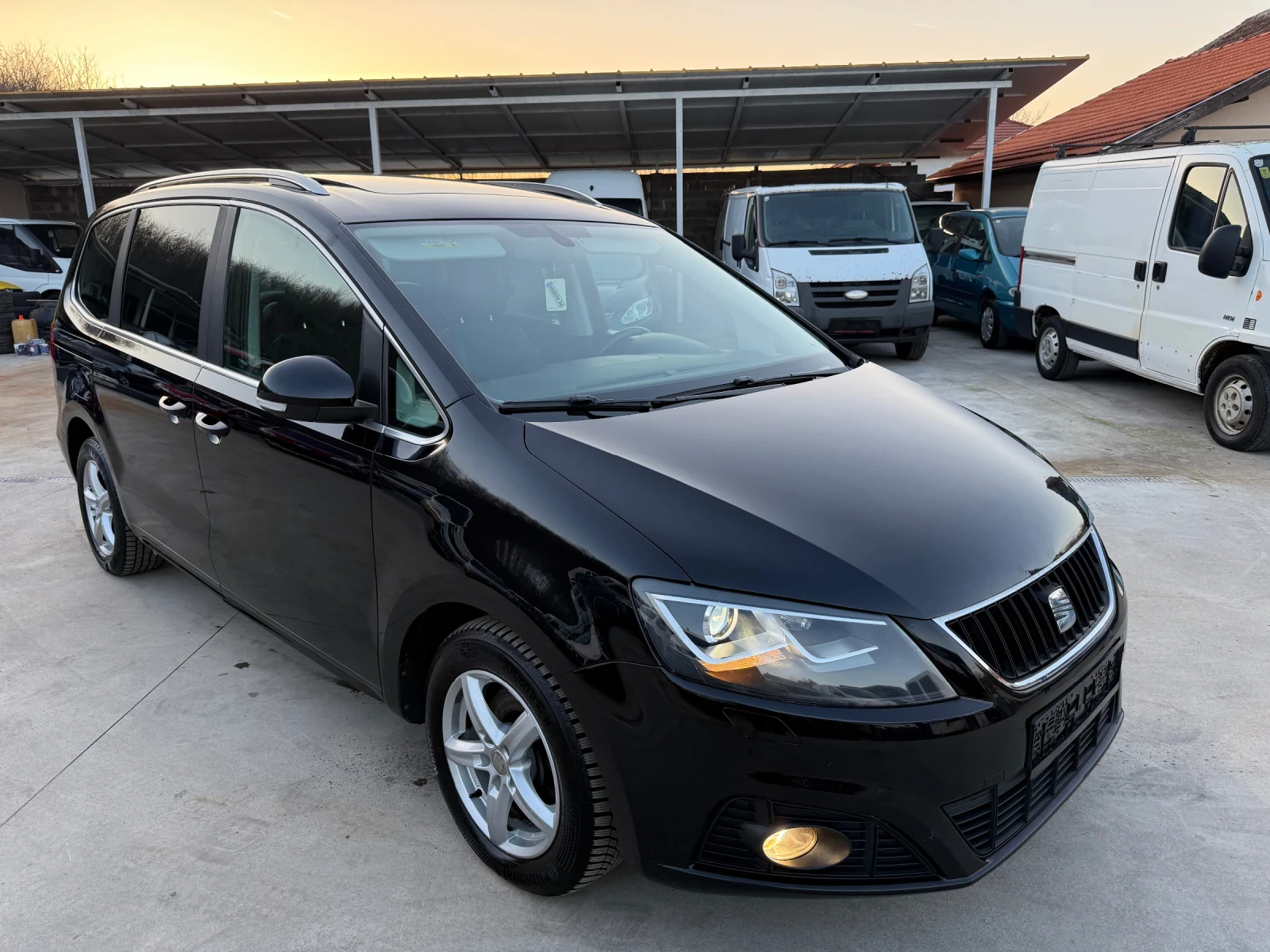 Seat Alhambra 2.0TDI FULL HIGHLINE FACELIFT, снимка 3 - Автомобили и джипове - 53862842