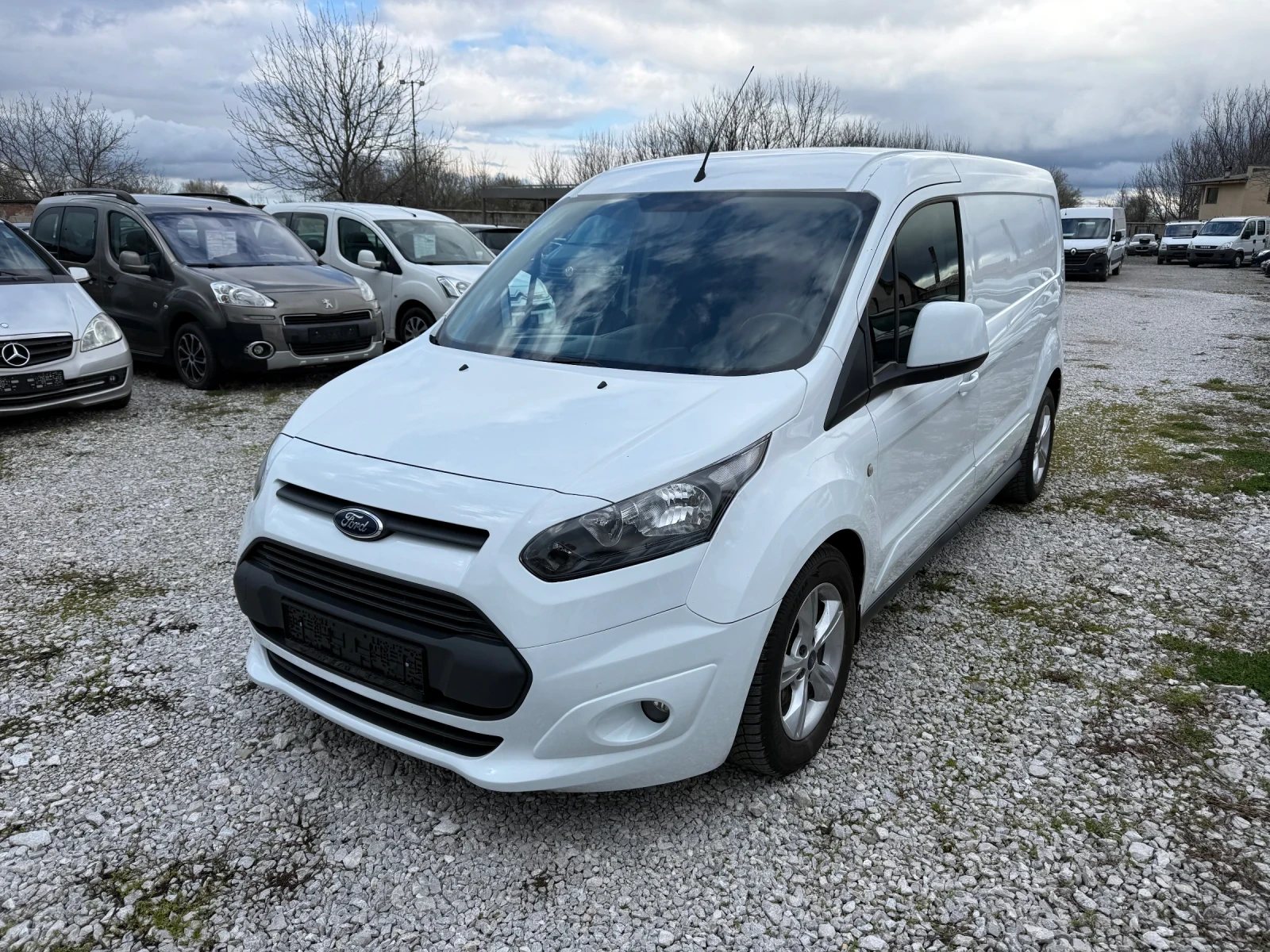 Ford Connect 1.5TDCI LONG, снимка 3 - Автомобили и джипове - 54030864