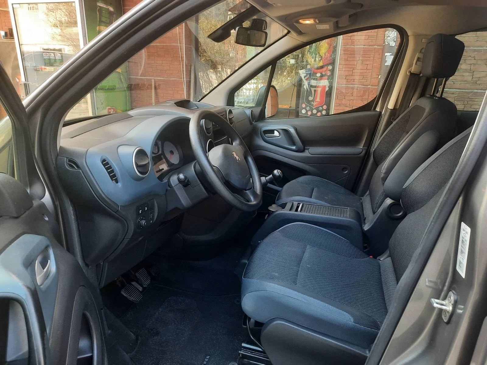 Peugeot Partner Tepee, снимка 11 - Автомобили и джипове - 54487082