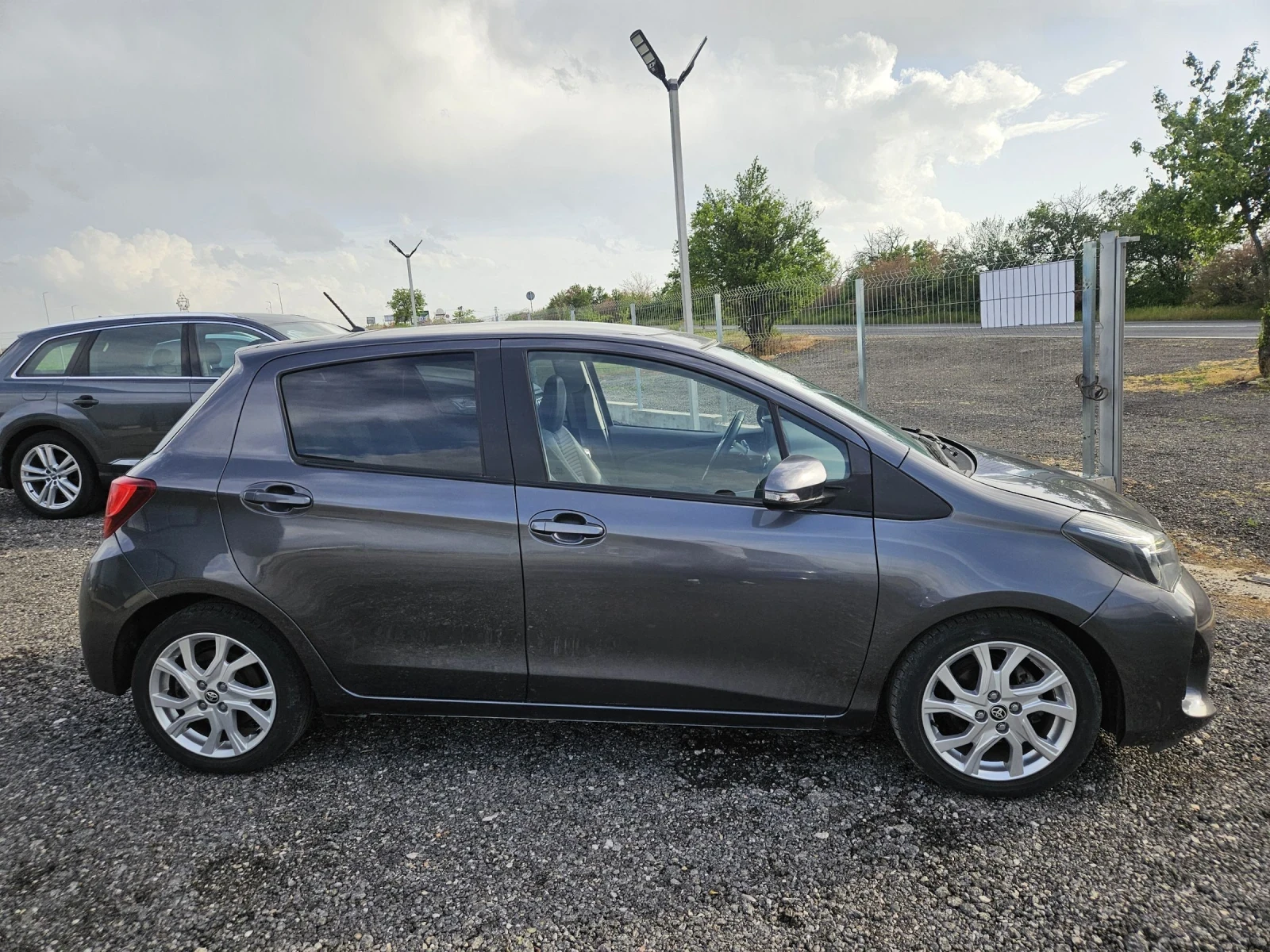 Toyota Yaris 1.4 D4D Facelift Euro5 | Mobile.bg � ����������� 6