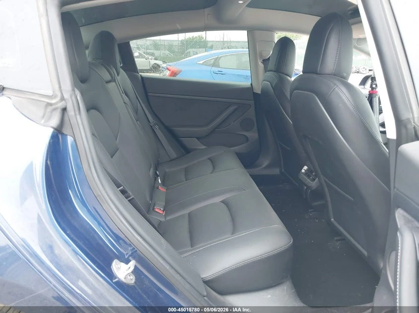 Tesla Model 3 Performance Dual Motor All-Wheel Drive, снимка 8 - Автомобили и джипове - 54687919