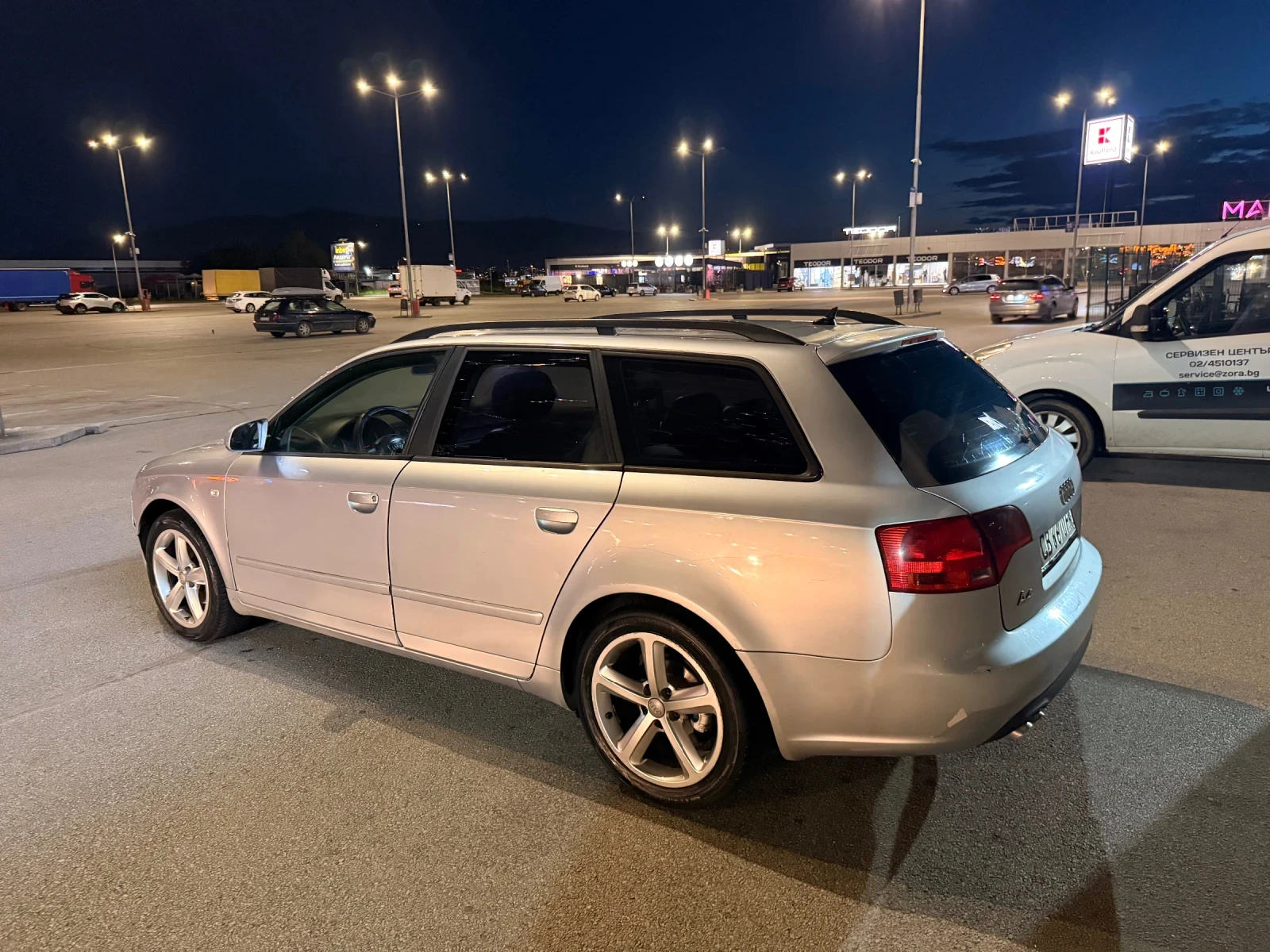 Audi A4, снимка 4 - Автомобили и джипове - 54783750