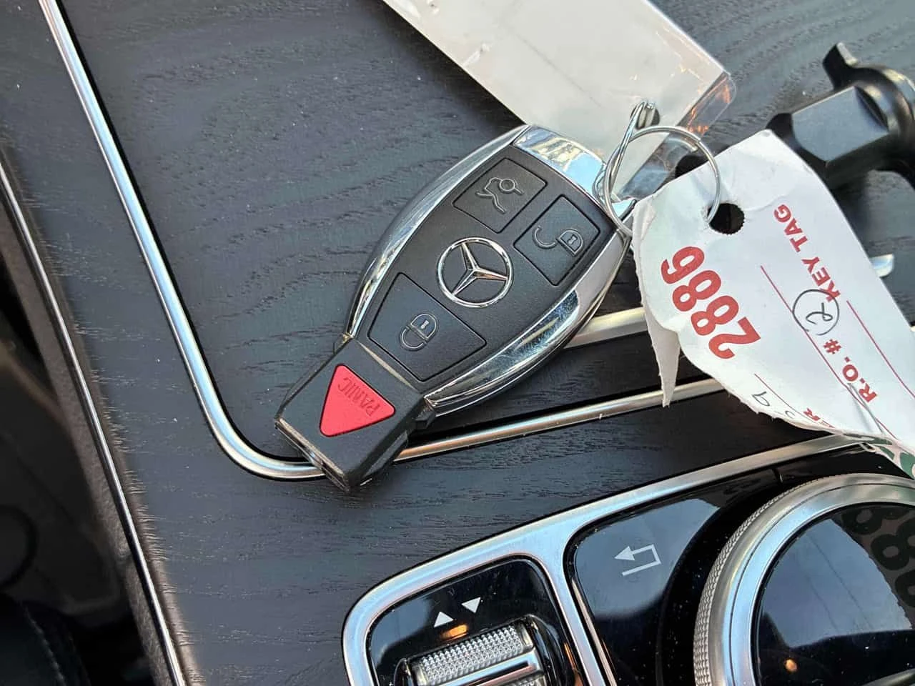 Mercedes-Benz C 400 CARFAX/Подгрев/Пано//Клип/ФИНАНСИРАНЕ, снимка 10 - Автомобили и джипове - 54904252