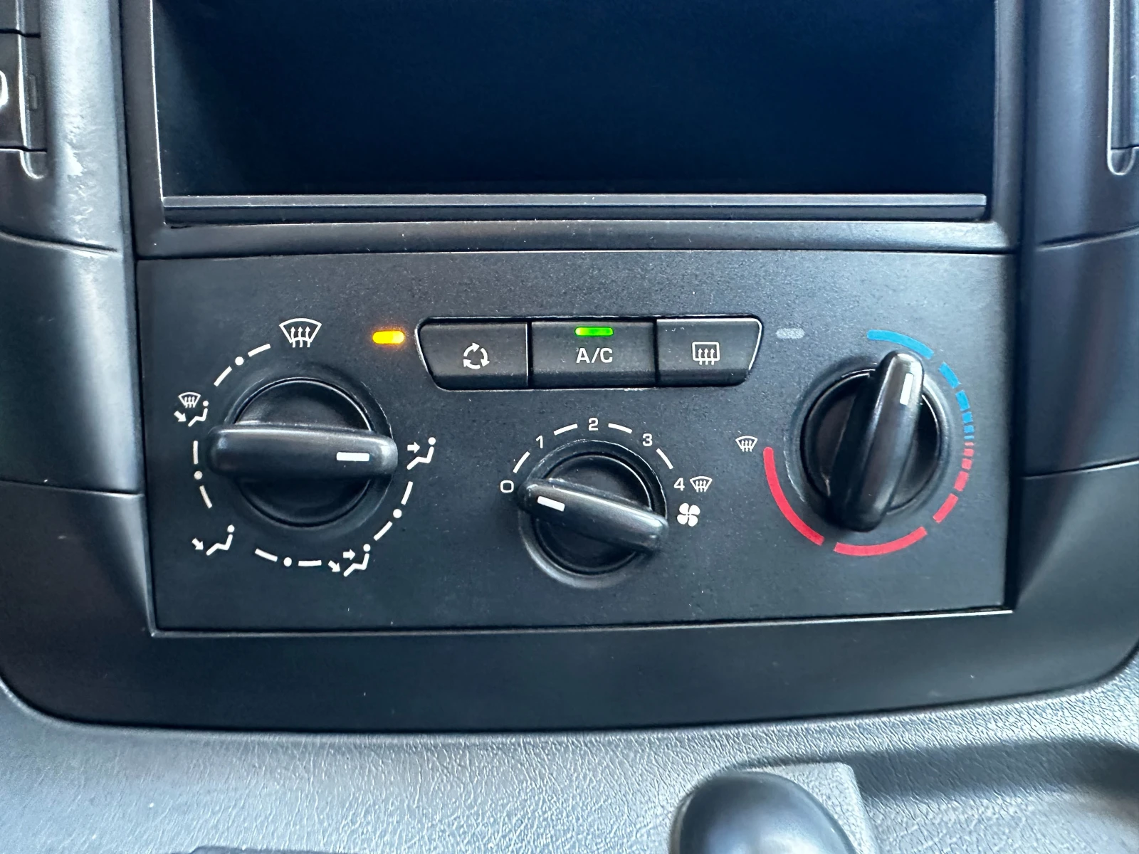 Fiat Scudo 1.6d 90 к.с. Multijet, снимка 16 - Автомобили и джипове - 54944911
