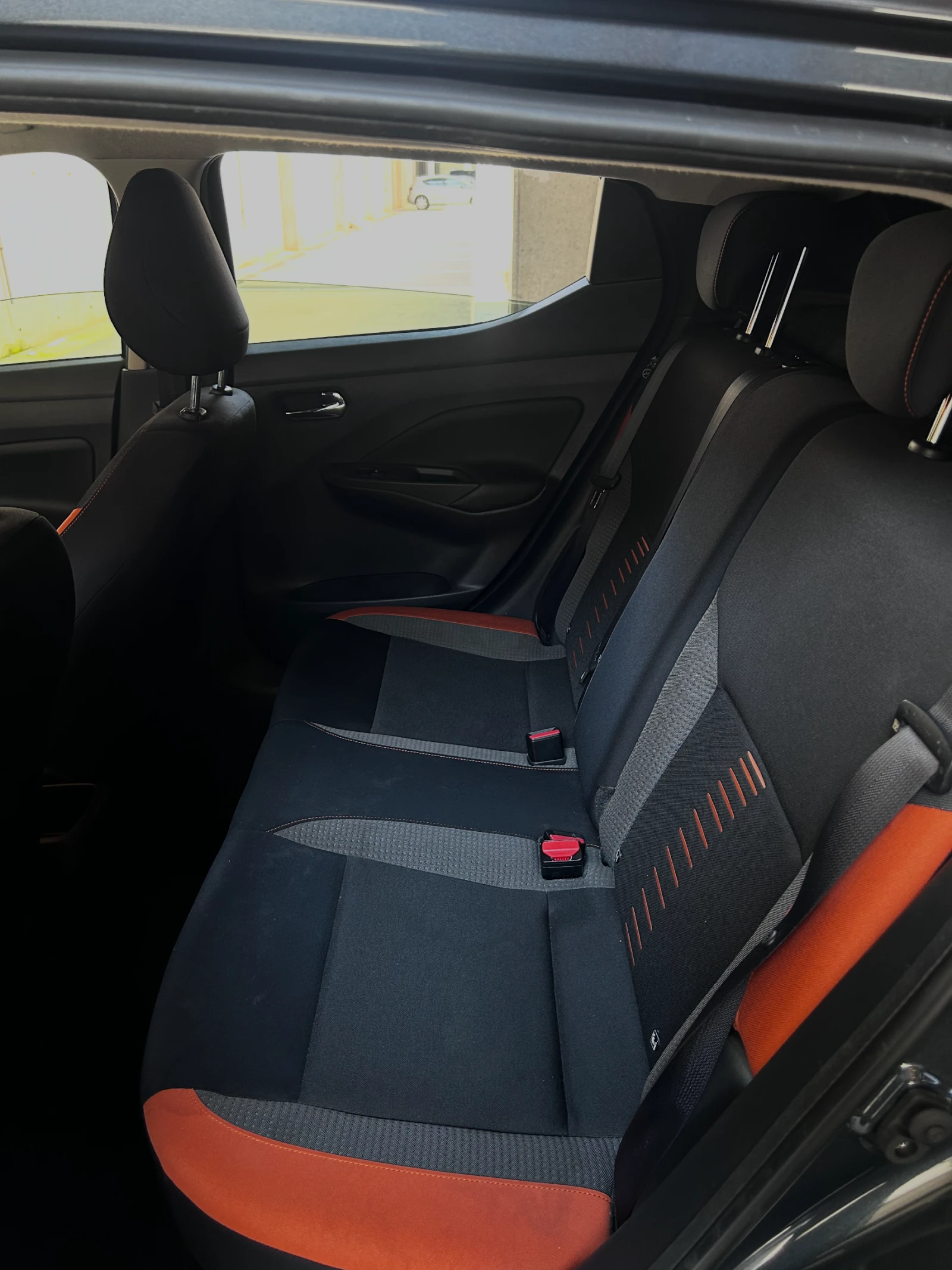 Nissan Micra N-Sport Automatic, 76 000 км, един собственик, снимка 12 - Автомобили и джипове - 54994439