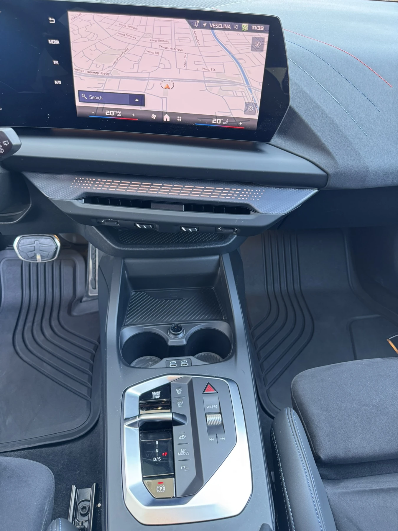 BMW M135 F70 M Sports, снимка 14 - Автомобили и джипове - 55216900