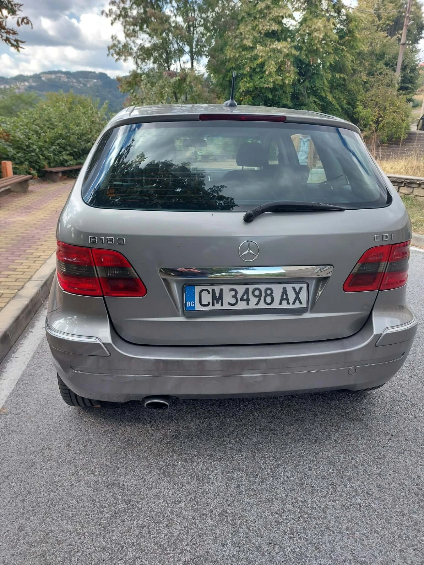 Mercedes-Benz B 180, снимка 2 - Автомобили и джипове - 56328071