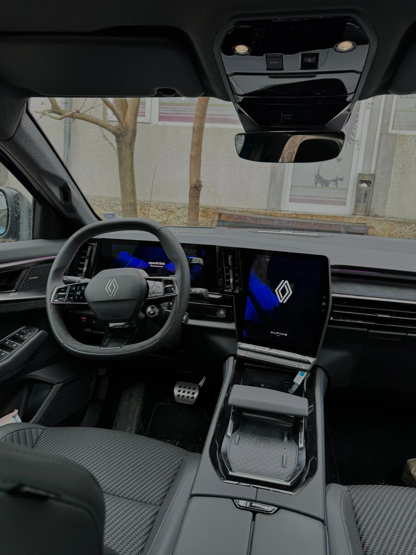 Renault Austral, снимка 4 - Автомобили и джипове - 56371688