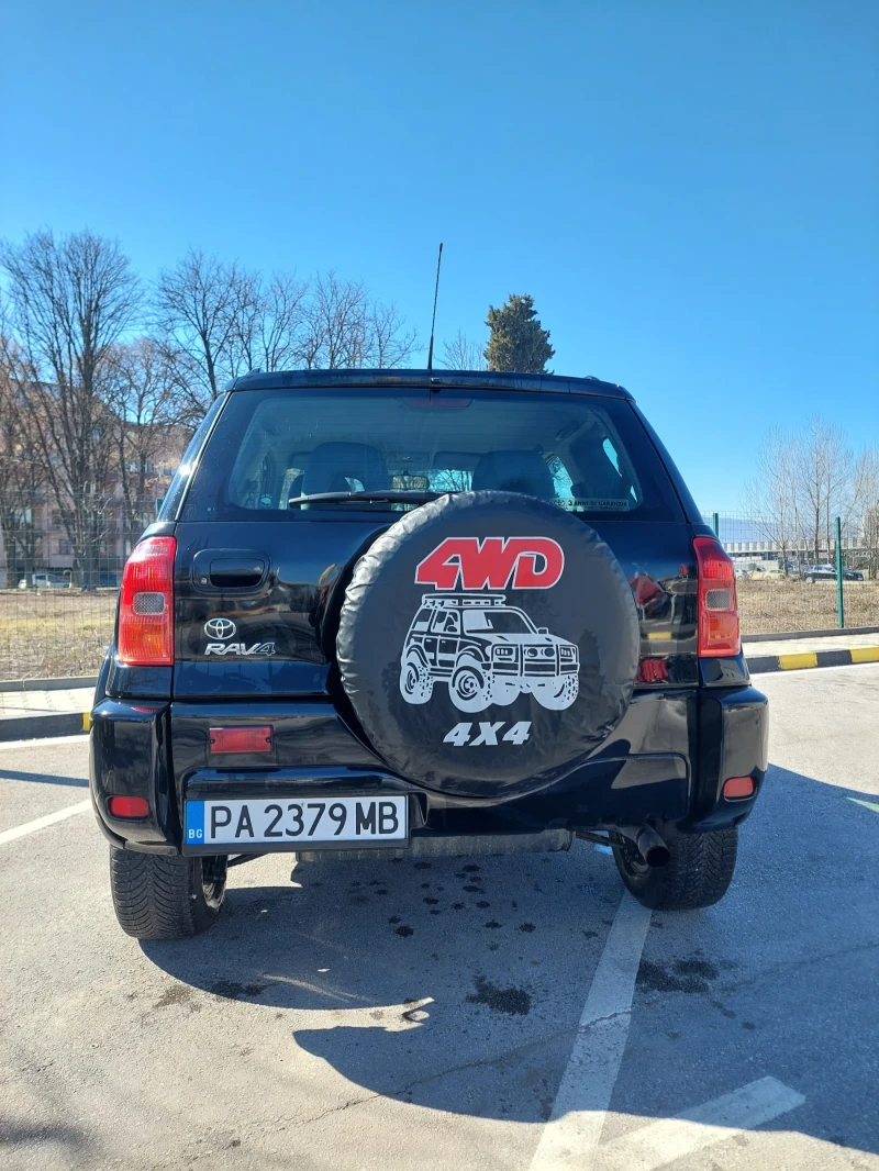 Toyota Rav4 2.0  D4D italia, снимка 4 - Автомобили и джипове - 49431348