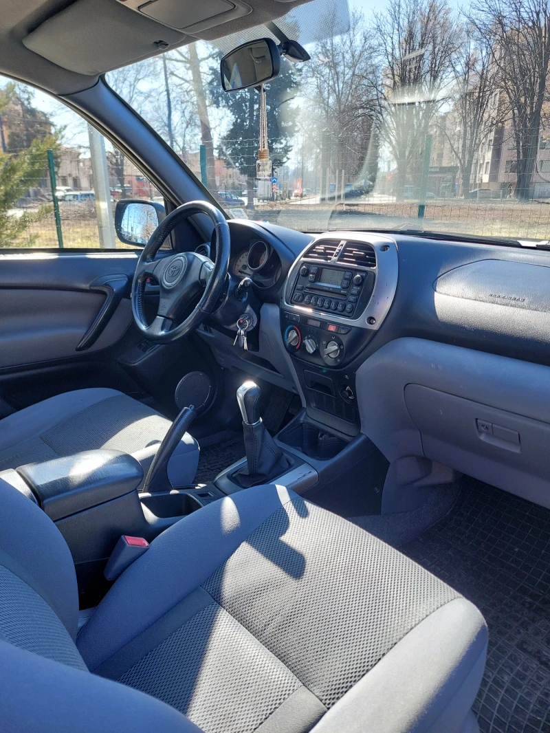 Toyota Rav4 2.0  D4D italia, снимка 5 - Автомобили и джипове - 49431348