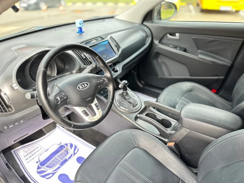 Kia Sportage 2.0CRDi Автоматик* Навигация* Камера, снимка 10 - Автомобили и джипове - 52495389